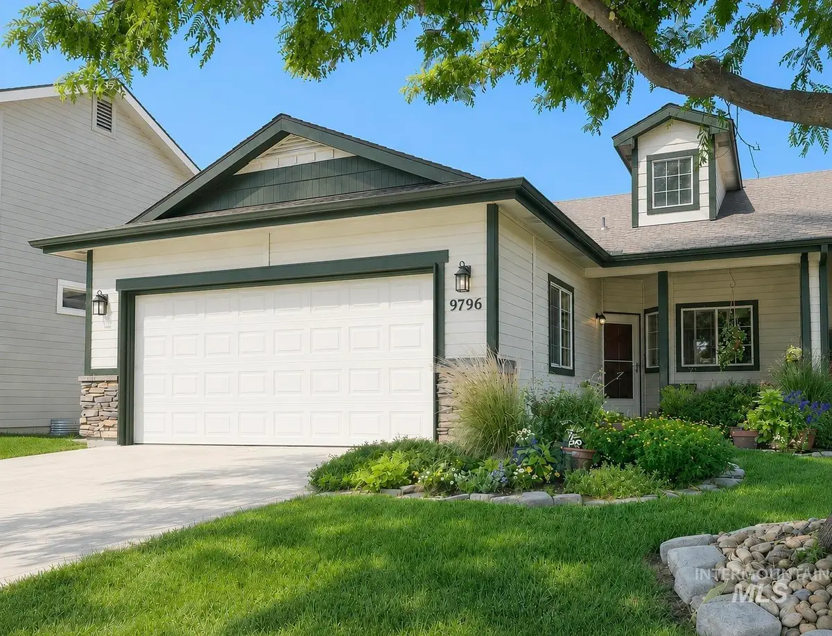 9796 W Canterbury Dr, Boise, ID 83704 - #1