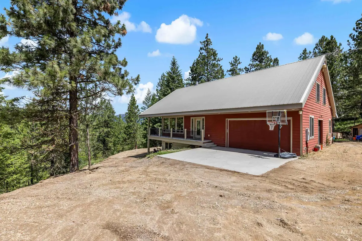 92 Cruickshank Rd, Horseshoe Bend, ID 83629 - #1