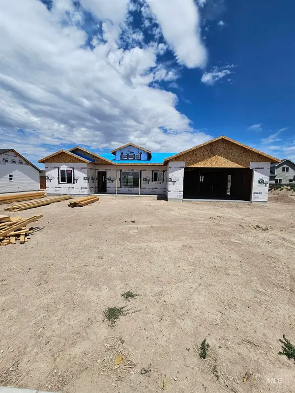 355 Locust Street, Hazelton, ID 83335