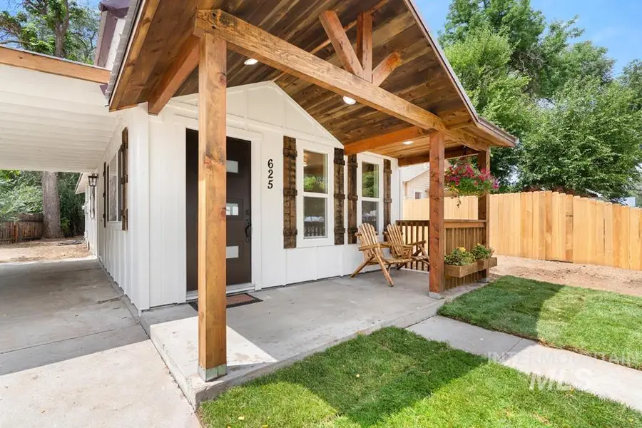 625 W 6th Street, Weiser, ID 83672 - #2