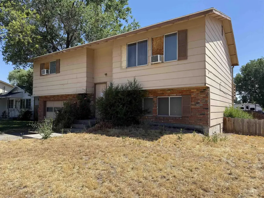 390 S 10th E, Mountain Home, ID 83647 - #2