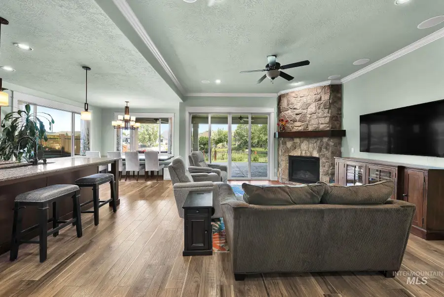 220 S Wildgrass, Star, ID 83669 - #3