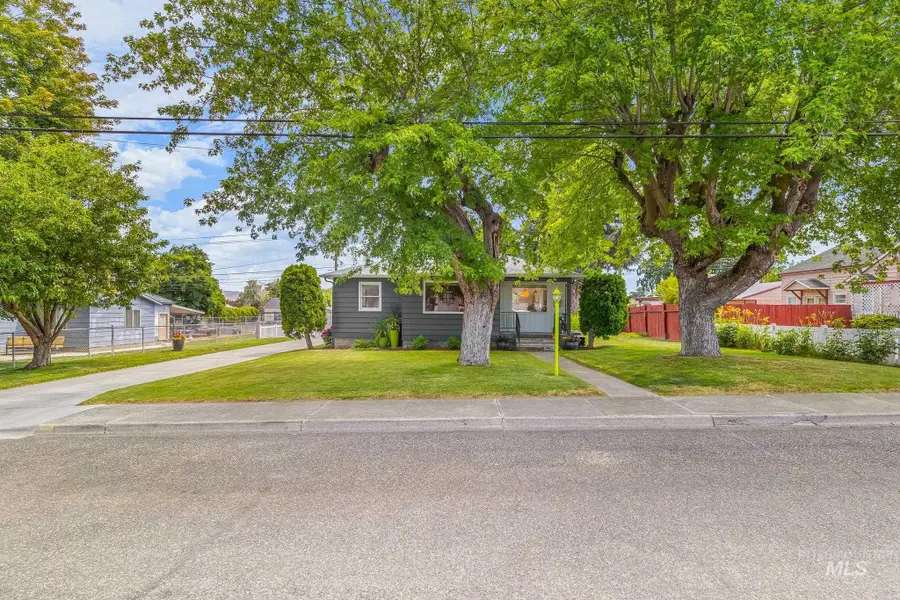 1315 8th Street, Clarkston, WA 99403 - #3