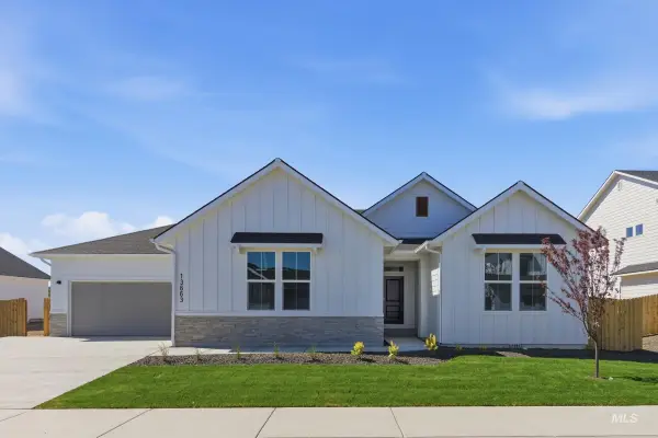 1073 Coffee Pond Ave, Middleton, ID 83644