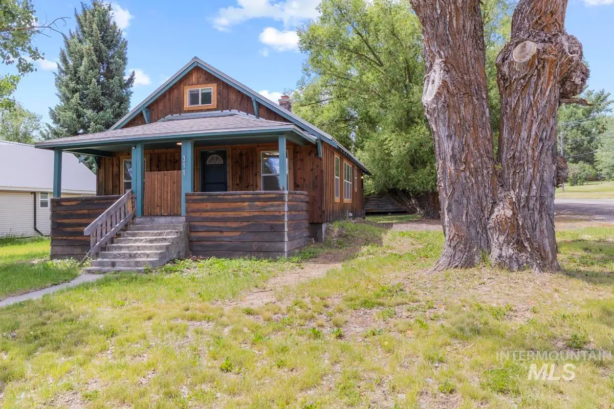 311 N School Street, Cascade, ID 83611 - #1