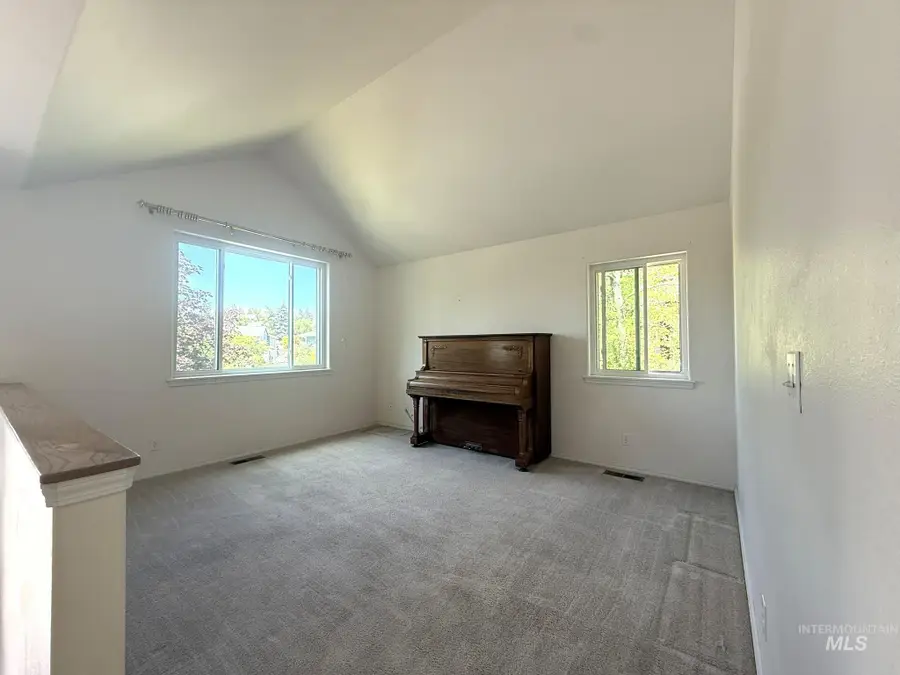 890 Stefany Lane, Moscow, ID 83843 - #3