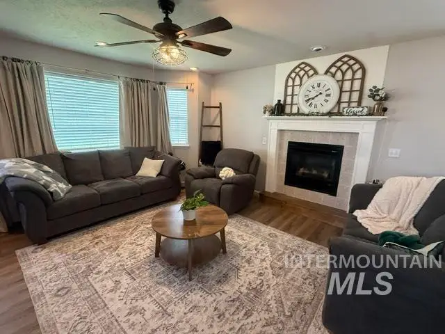 595 E 14th N, Mountain Home, ID 83647 - #2