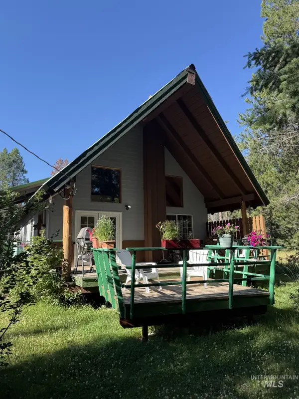 215 Angus Lane, Donnelly, ID 83615