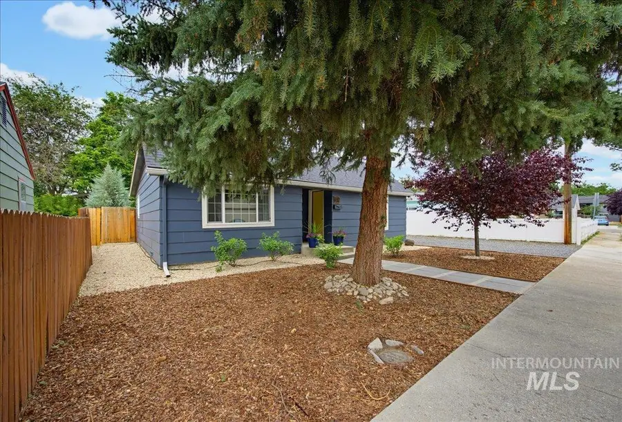 617 N 29th St, Boise, ID 83702 - #3