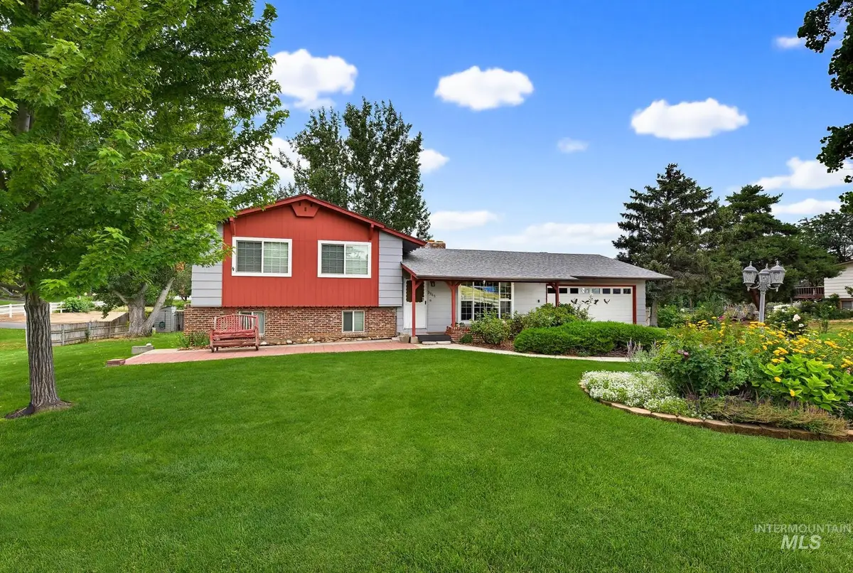 3305 S Beverly St, Boise, ID 83709 - #1
