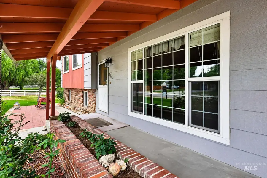 3305 S Beverly St, Boise, ID 83709 - #3