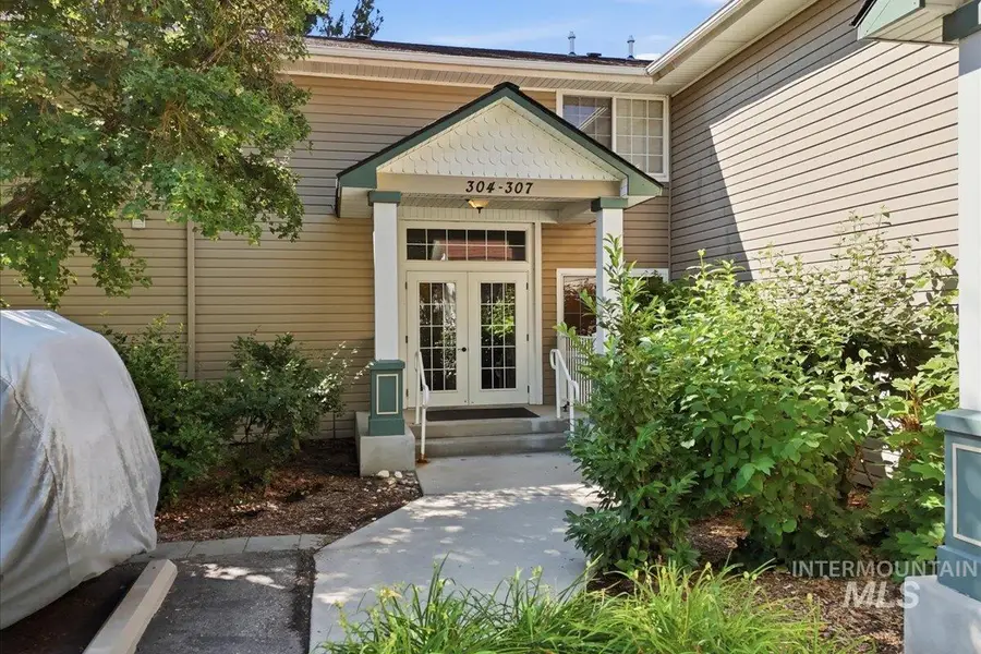 307 W Village, Boise, ID 83702 - #2