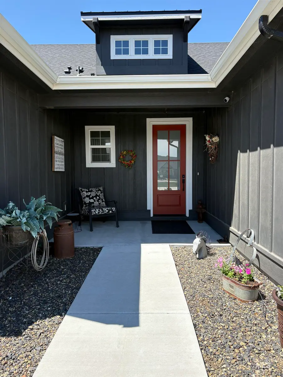 8112 Fountain Brook St, Middleton, ID 83644 - #2
