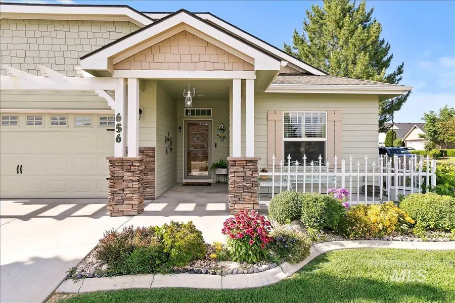 656 W Claire St, Meridian, ID 83646 - #2