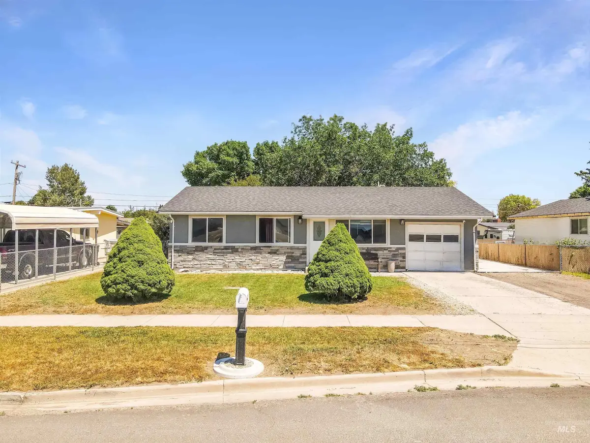 2631 Park Ave, Burley, ID 83318 - #1