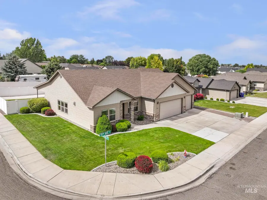 313 15th Ave E, Jerome, ID 83338 - #3