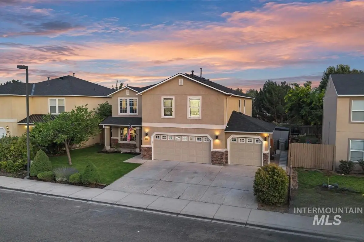 369 E Willowcreek Dr, Middleton, ID 83644 - #1