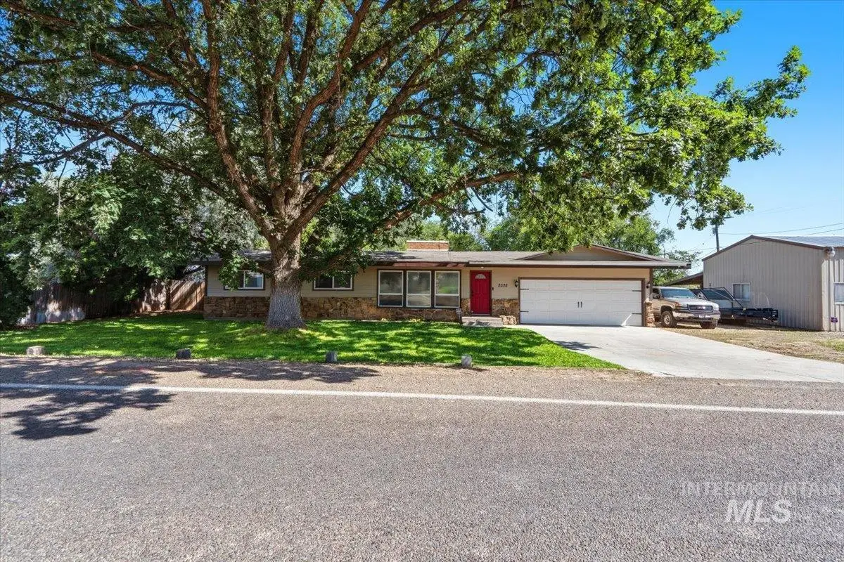 2322 W Roosevelt Avenue, Nampa, ID 83651 - #1