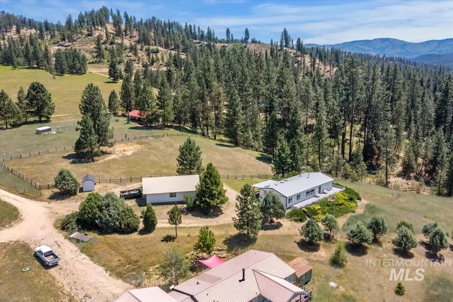 23 Woodland Dr, Garden Valley, ID 83622 - #2