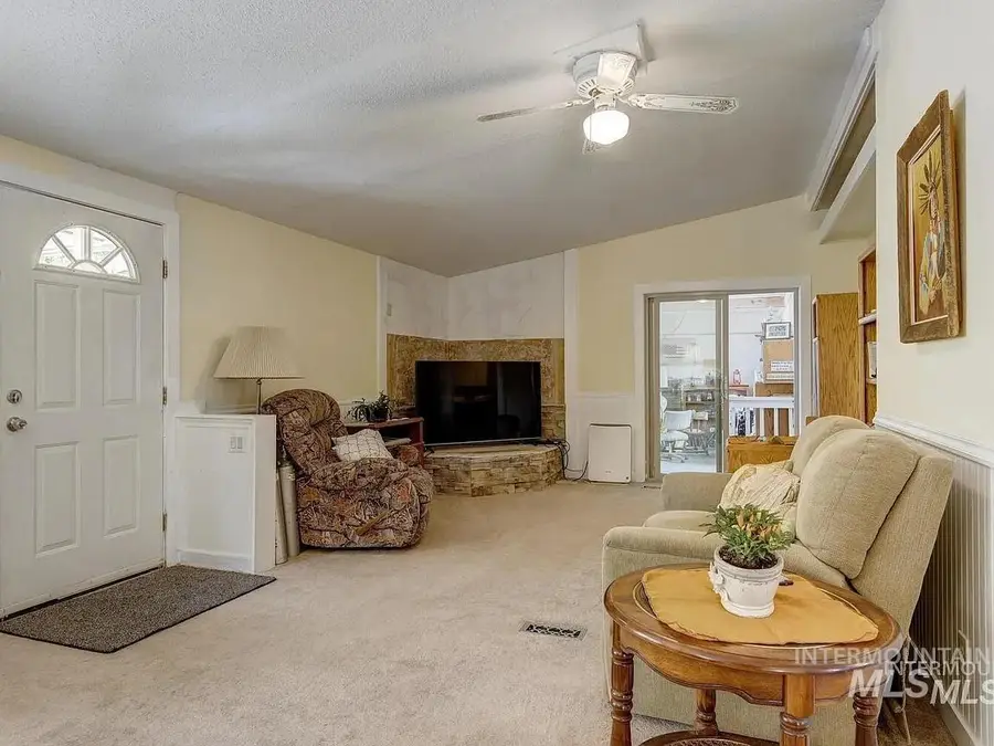 3334 NW 2nd, New Plymouth, ID 83655 - #3