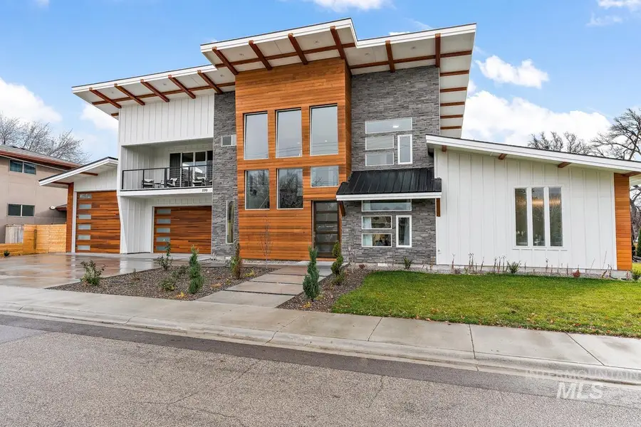 599 W Warren St, Boise, ID 83706 - #2