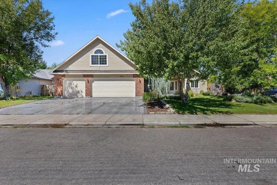 7741 N Dodgin Ave, Boise, ID 83714 - #2