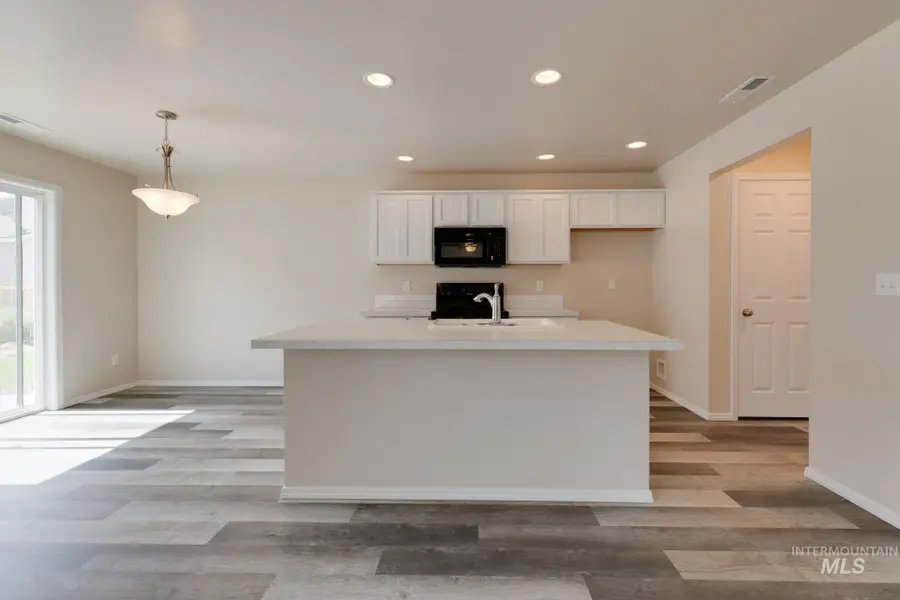 10854 Greensboro St, Caldwell, ID 83605 - #2