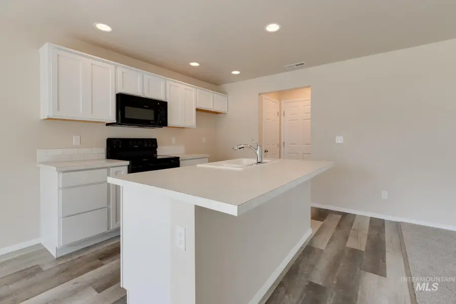 10854 Greensboro St, Caldwell, ID 83605 - #3