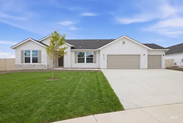 5054 S Bleachfield Ave, Meridian, ID 83642