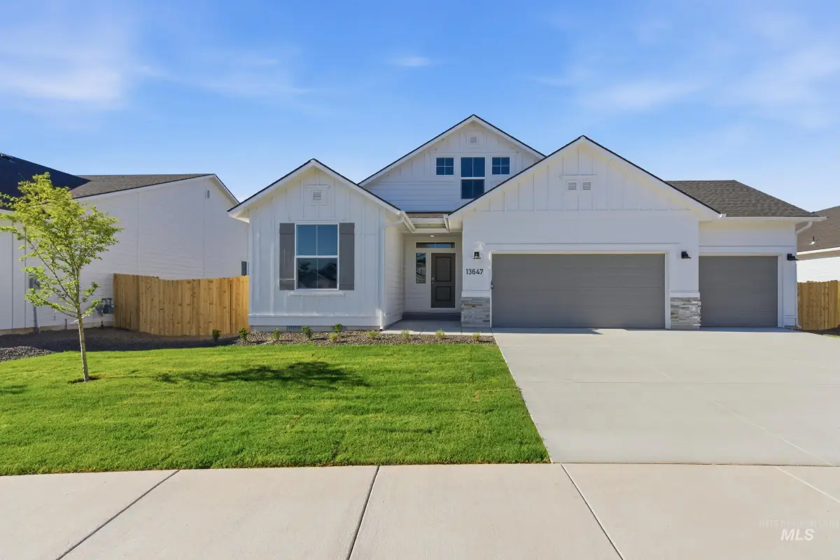 3777 E White Plains St, Nampa, ID 83686 - #1