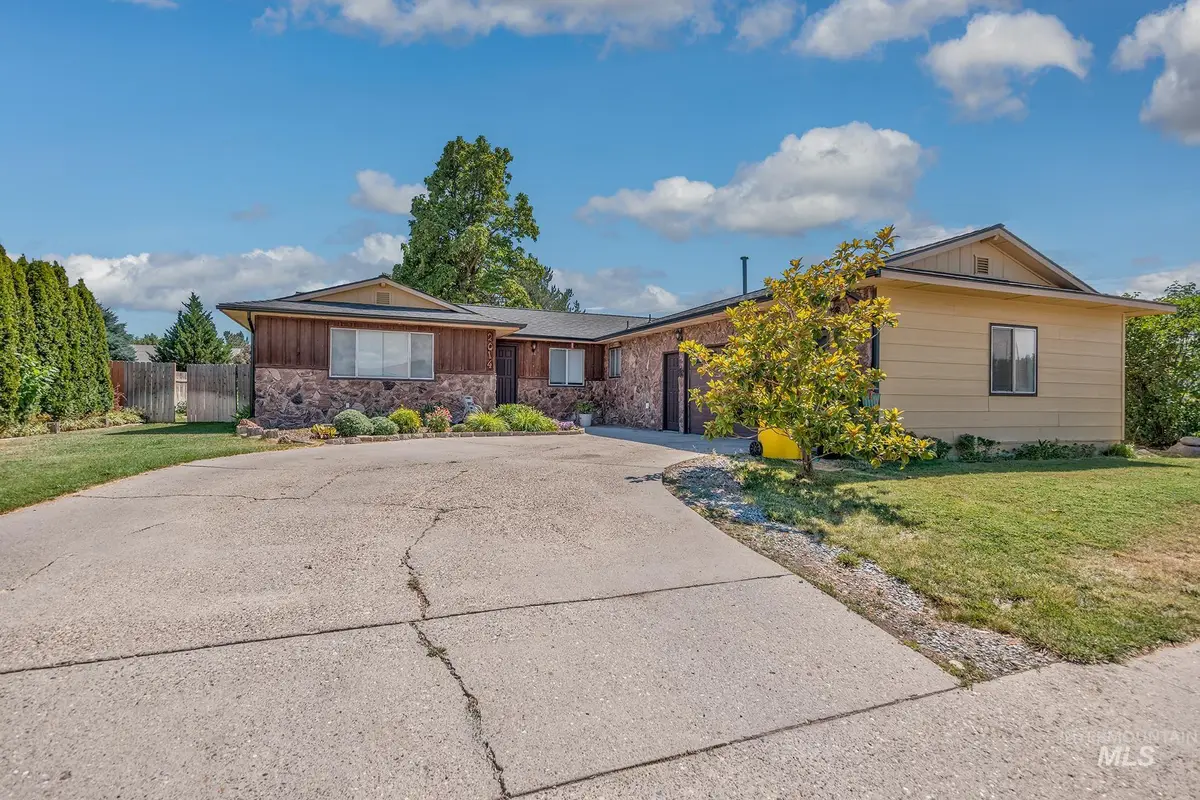 2014 NW 5th Ave., Ontario, OR 97914 - #1