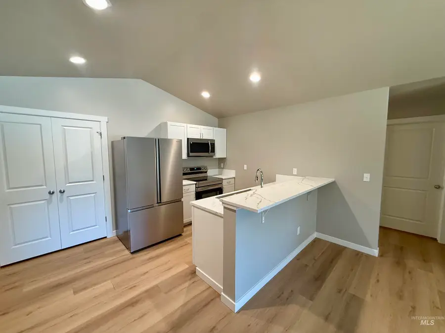 220 W 7th Ave, Jerome, ID 83338 - #3