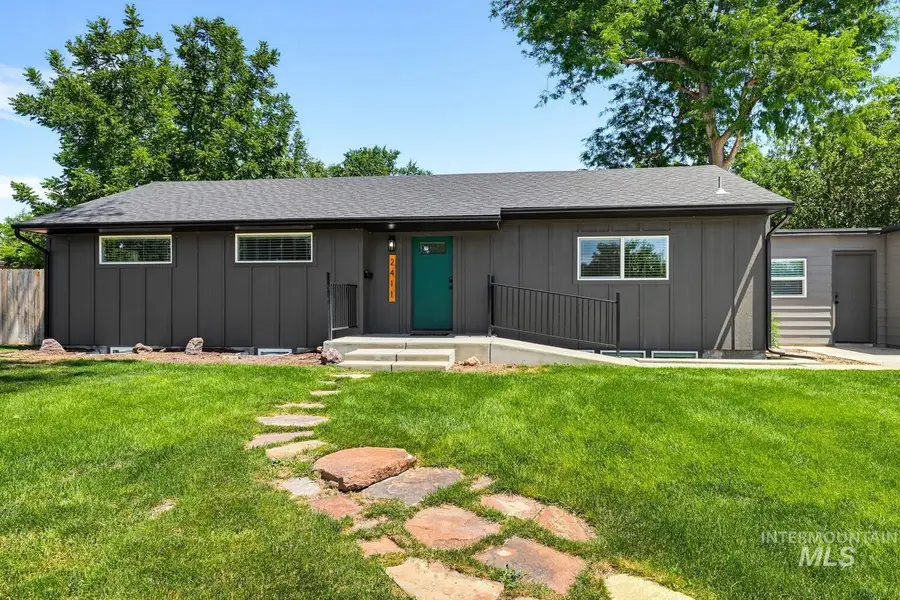 2411 Washington Ave, Caldwell, ID 83605 - #2