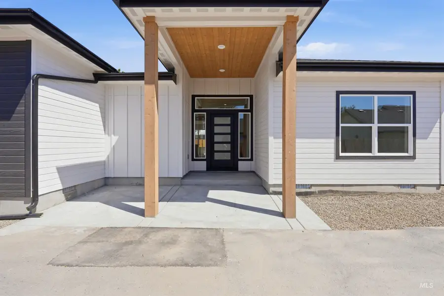 914 S Roosevelt St, Boise, ID 83705 - #2