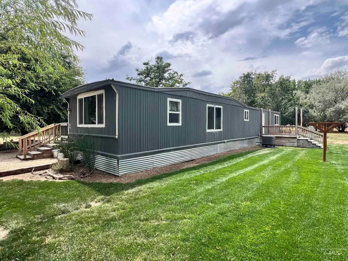 3751 Pioneer Park Ln, Homedale, ID 83628 - #1