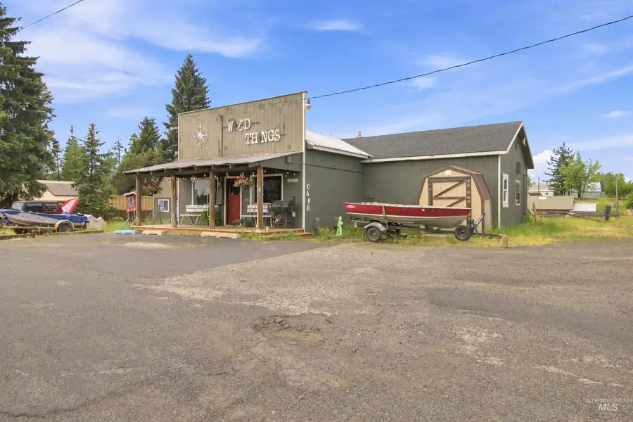 5588 Highway 8 E, Deary, ID 83823 - #3