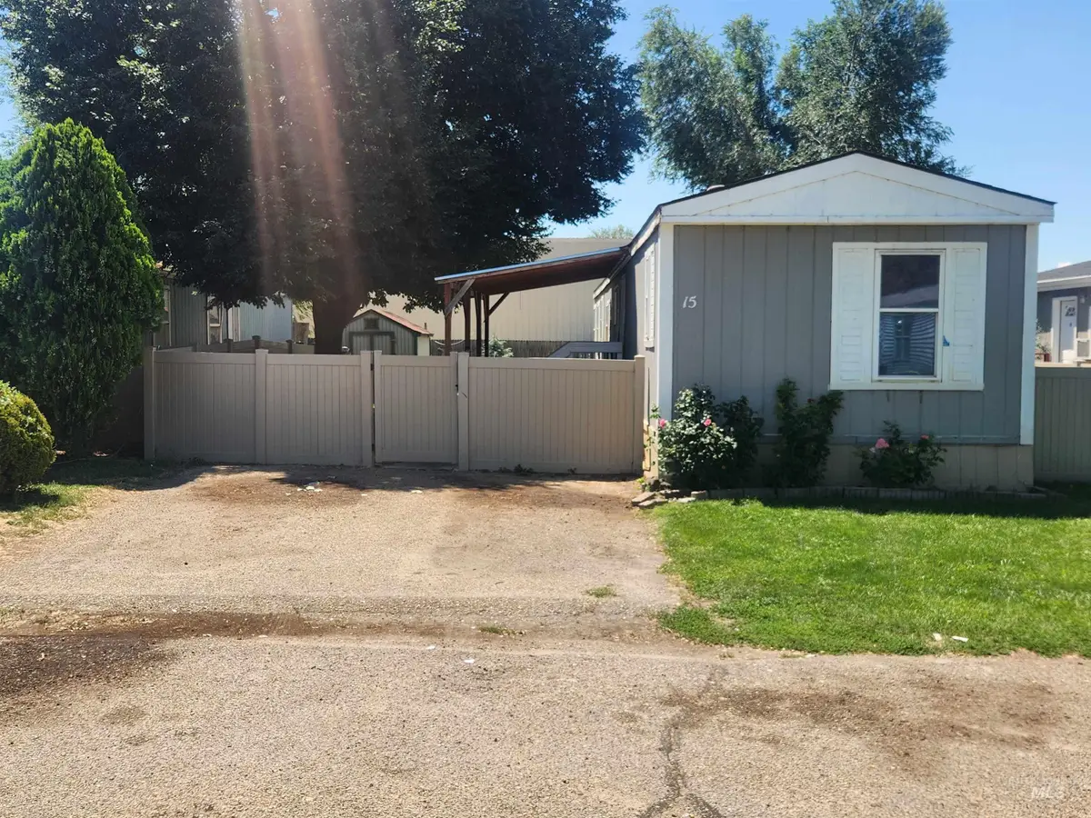 616 N Kings Rd Trlr 15, Nampa, ID 83687 - #1