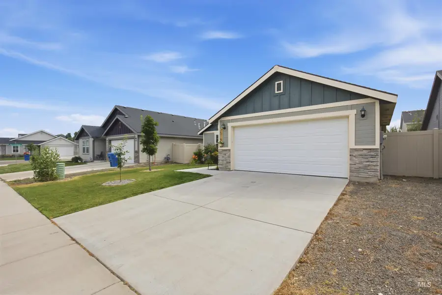 7516 S Foremast Ave, Boise, ID 83709 - #3