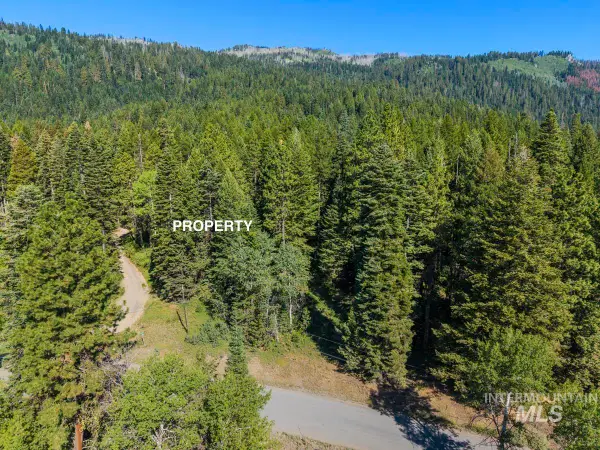 2 Arling Trail, Donnelly, ID 83615