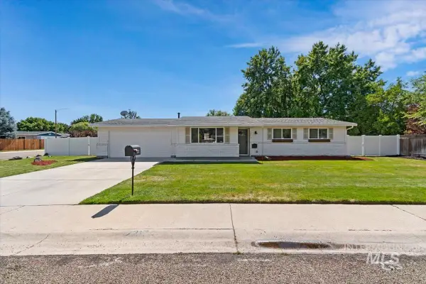 2217 N Middlefield Road, Boise, ID 83704