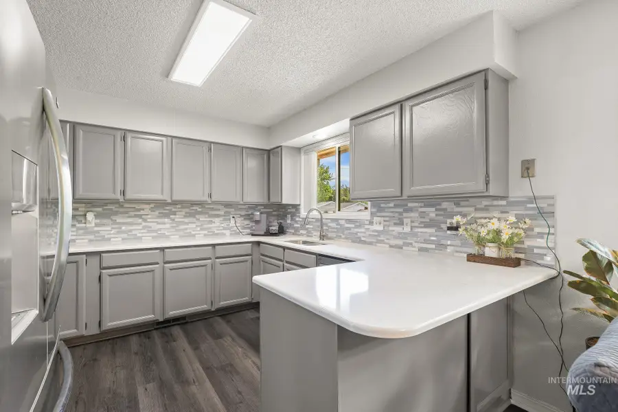 2390 Rolling Hills Dr, Clarkston, WA 99403 - #2