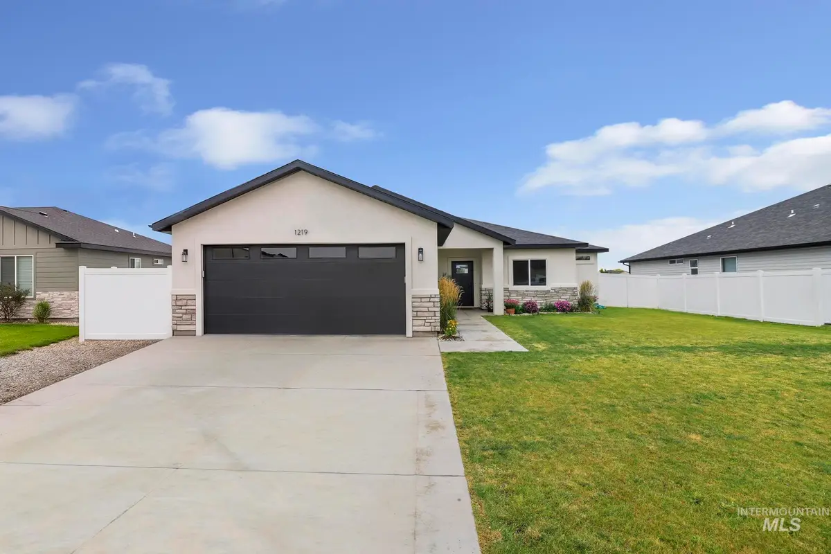 1219 18th Ave E #100 E, Jerome, ID 83338 - #1
