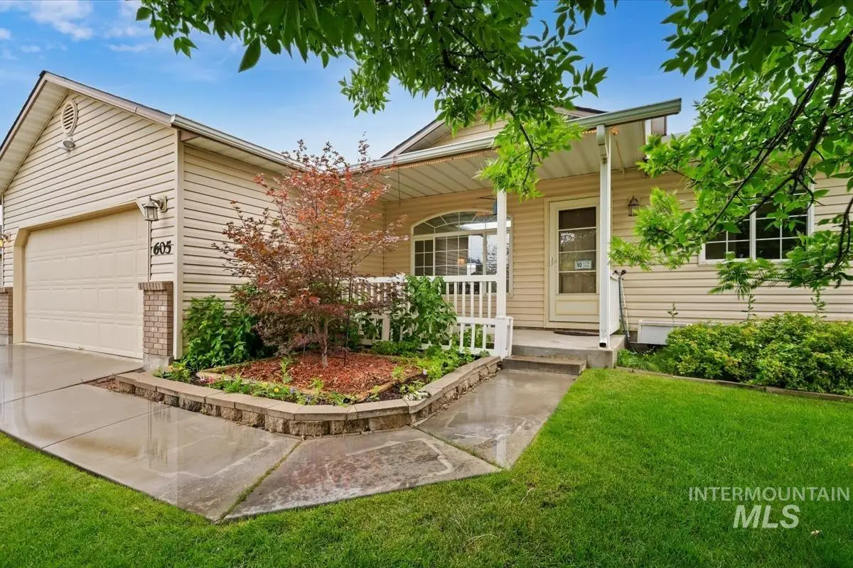 605 W Mulberry Loop, Nampa, ID 83686 - #1