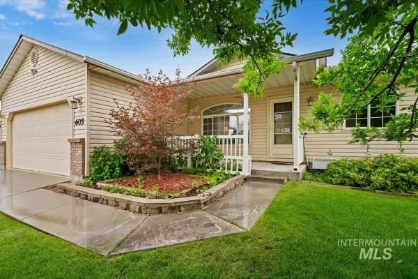 605 W Mulberry Loop, Nampa, ID 83686