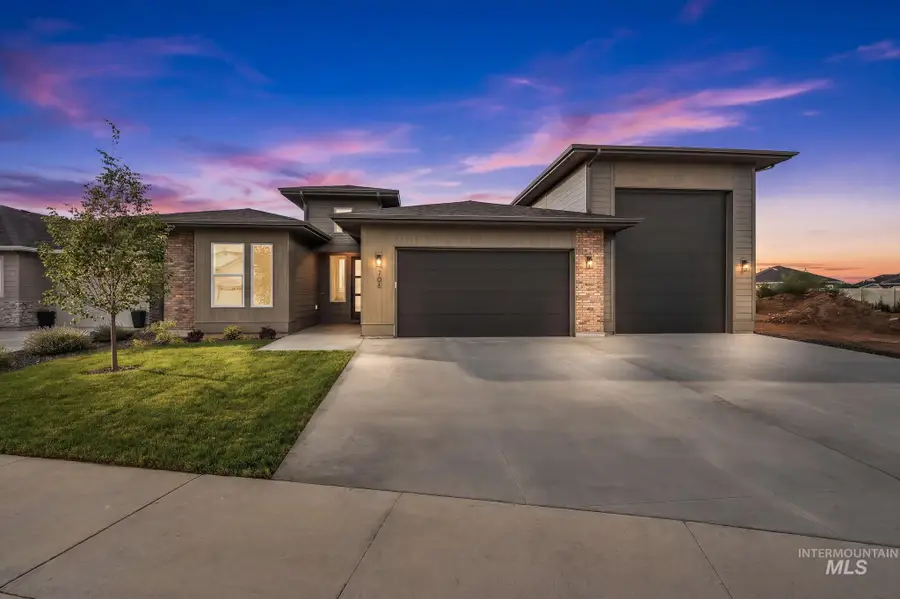 706 E Merino St, Kuna, ID 83634 - #2