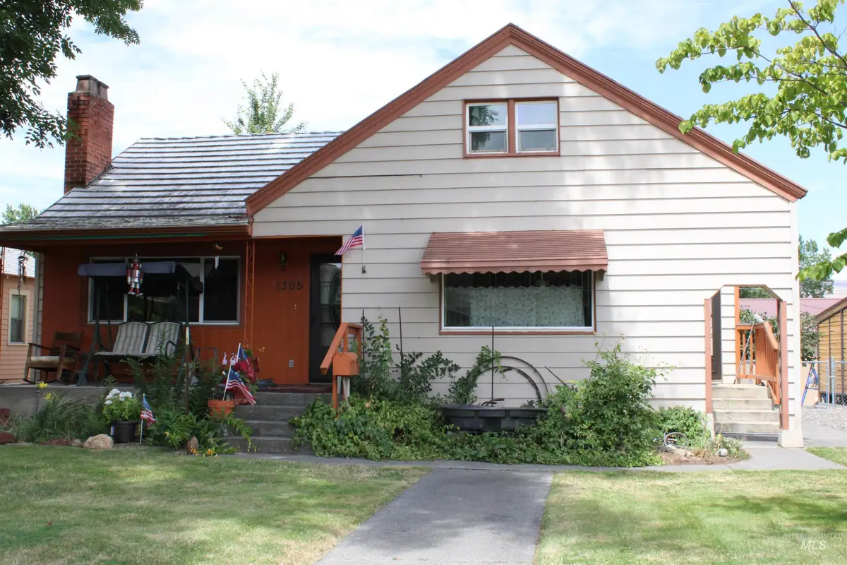 1305 12th Ave, Lewiston, ID 83501 - #1