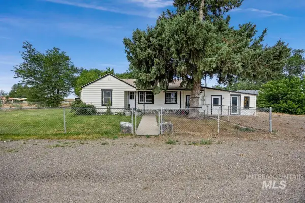418 S Date St, Shoshone, ID 83352