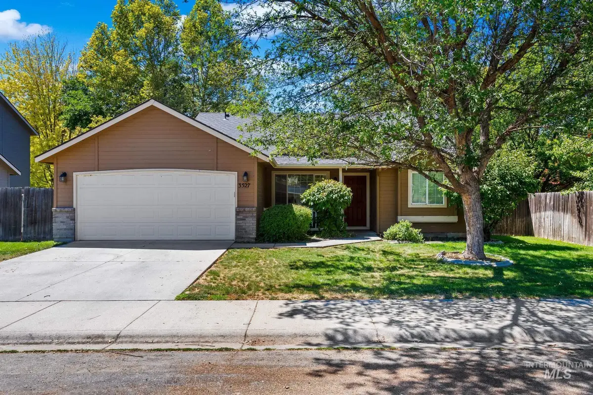 3527 N Maplestone Ave, Meridian, ID 83646 - #1