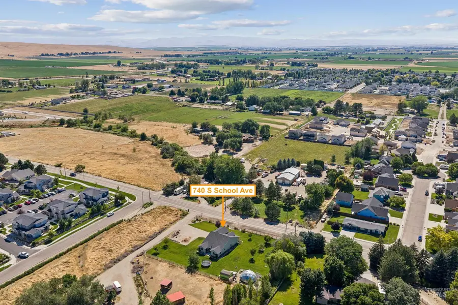 740 S School Ave, Kuna, ID 83634 - #2