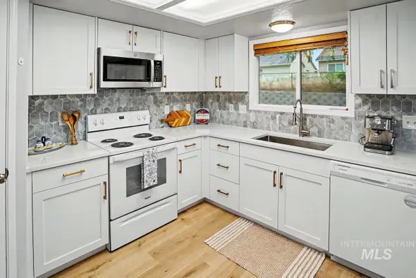 3339 Cedar Park Pl, Nampa, ID 83686